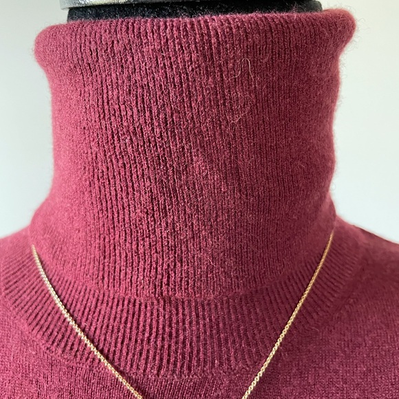 Banana Republic sweater dress - Picture 3 of 5